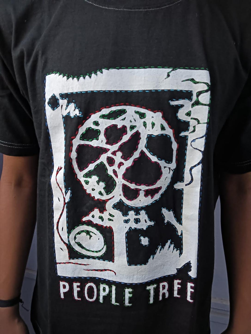 Tshirt. Embroidered Screen printed People Tree.